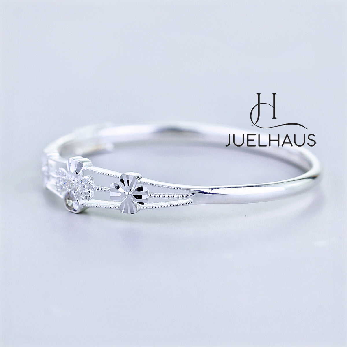 JUELHAUS Women's Silver Bracelet with Lucky Stone and 4 Leaf Clover Shape