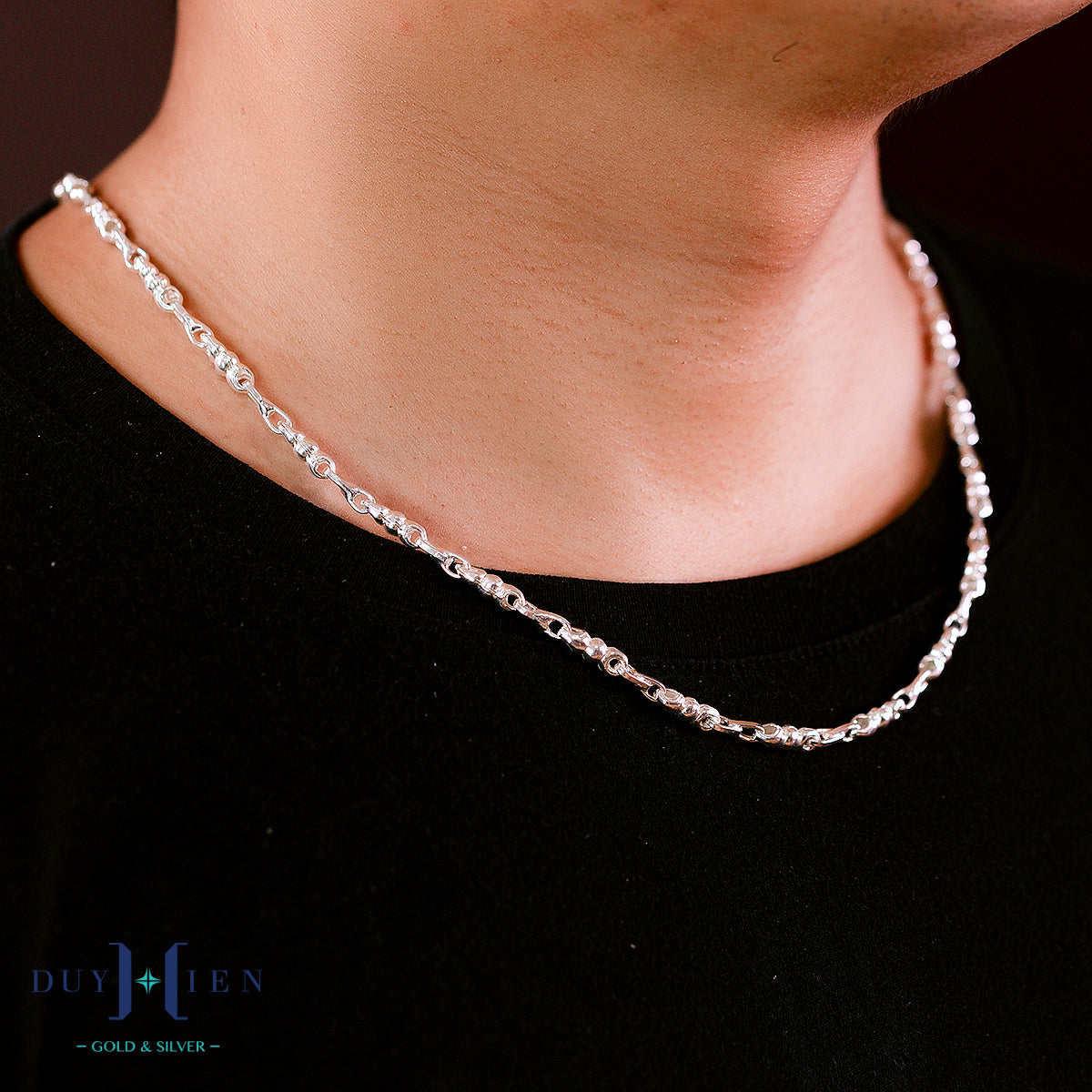 JUELHAUS Silver necklace given to boyfriend, hollow cast, super light, similar to western gold chain