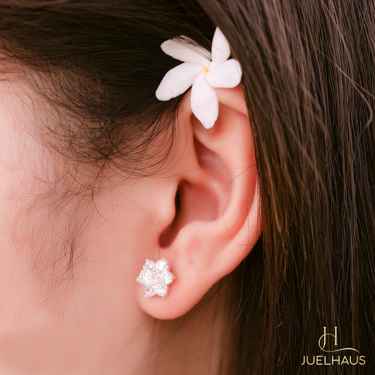 JUELHAUS Women's Silver Earrings with Stone Buds in Round Flower Shape, Simple, Luxurious and Outstanding