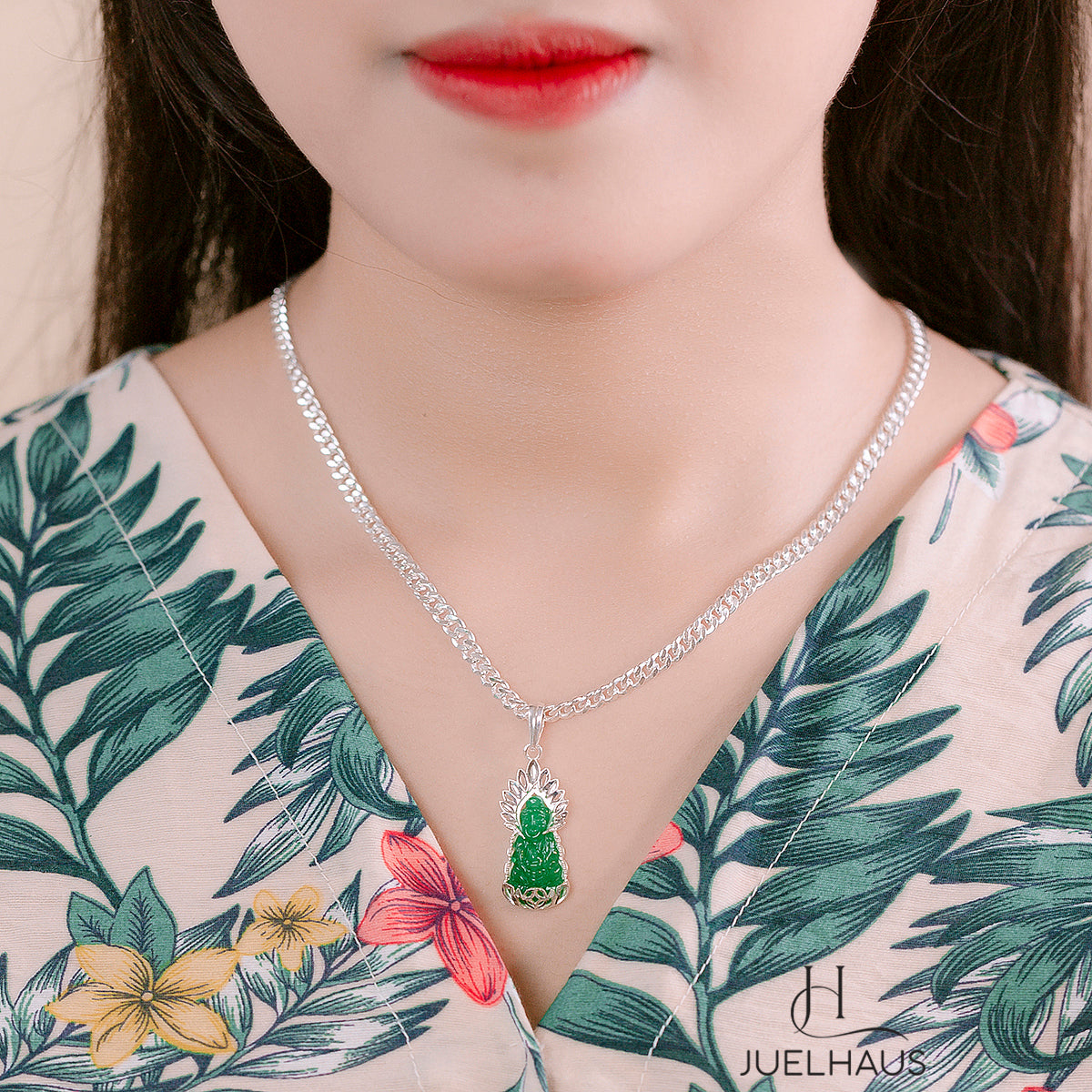 JUELHAUS Silver Pendant Gift for boyfriend's mother Avalokiteśvara Bodhisattva Image Jade Green Stone with Sparkling Crystal Edge