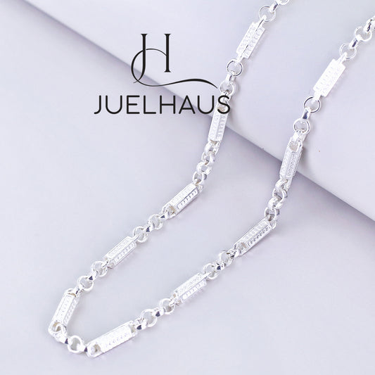 JUELHAUS The silver necklace is strong and sturdy, with many sturdy designs