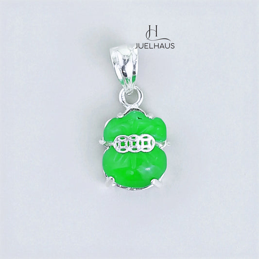 JUELHAUS Small and Lovely Green Jade Pixiu Silver Pendant