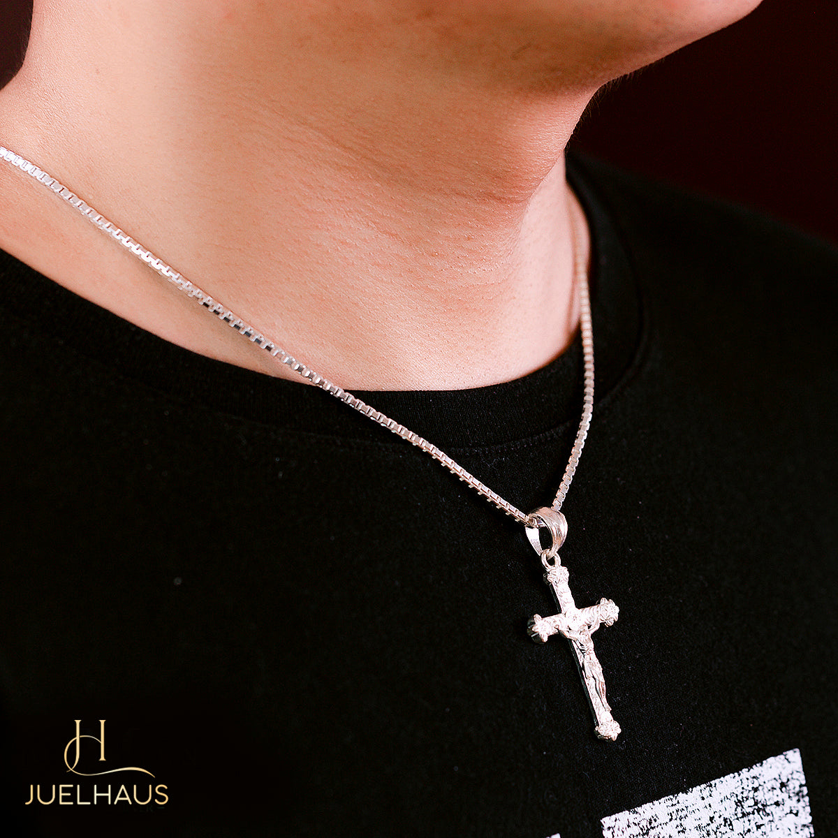 JUELHAUS Super Beautiful Silver Cross Pendant With Cast Statue Of Jesus